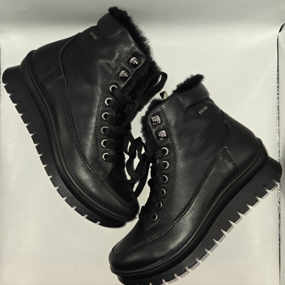 Y2K Women's New Italian Igi & Coco Original Black Winter Boots with Fur Lining